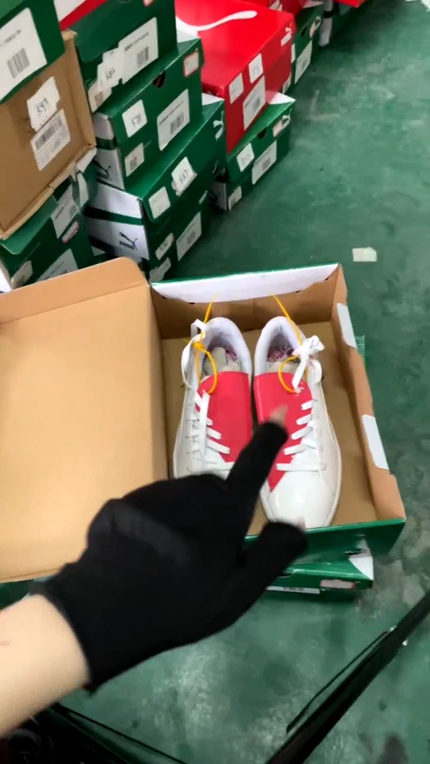 彪马时尚休闲运动鞋38M  W58