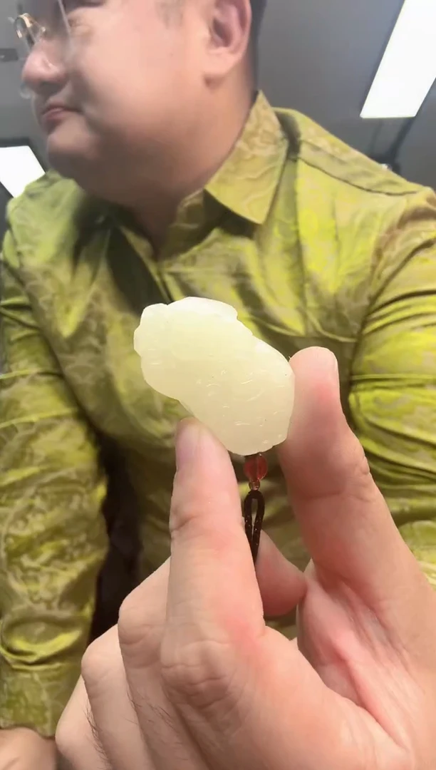 未镶嵌蛇纹石玉手链多样性随机发货