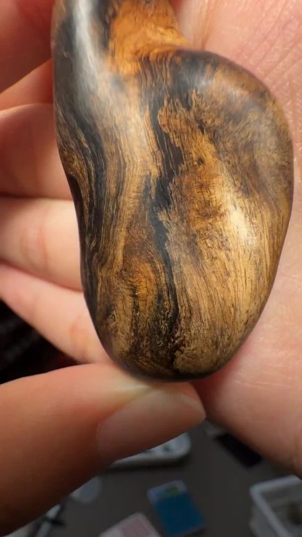 沉香吊坠多样性发一