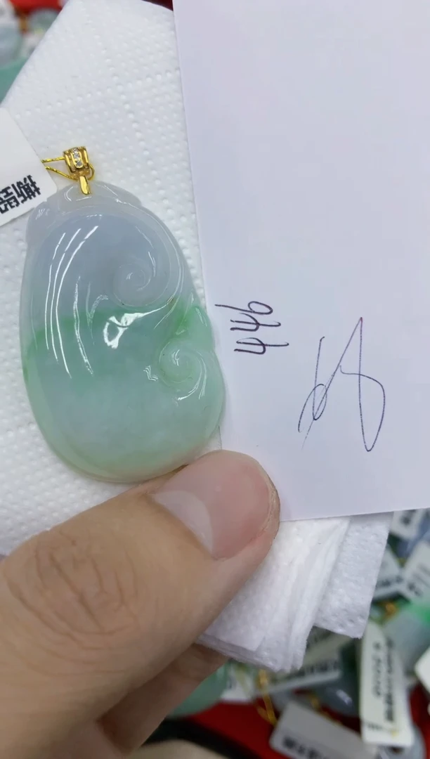 翡翠未镶嵌颈饰11111111111