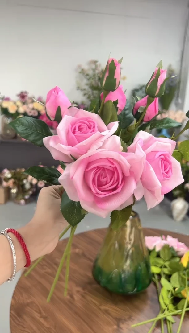 3枝粉色手感保湿妃子玫