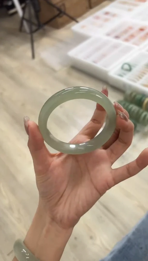 未镶嵌手镯石英质玉29-59D