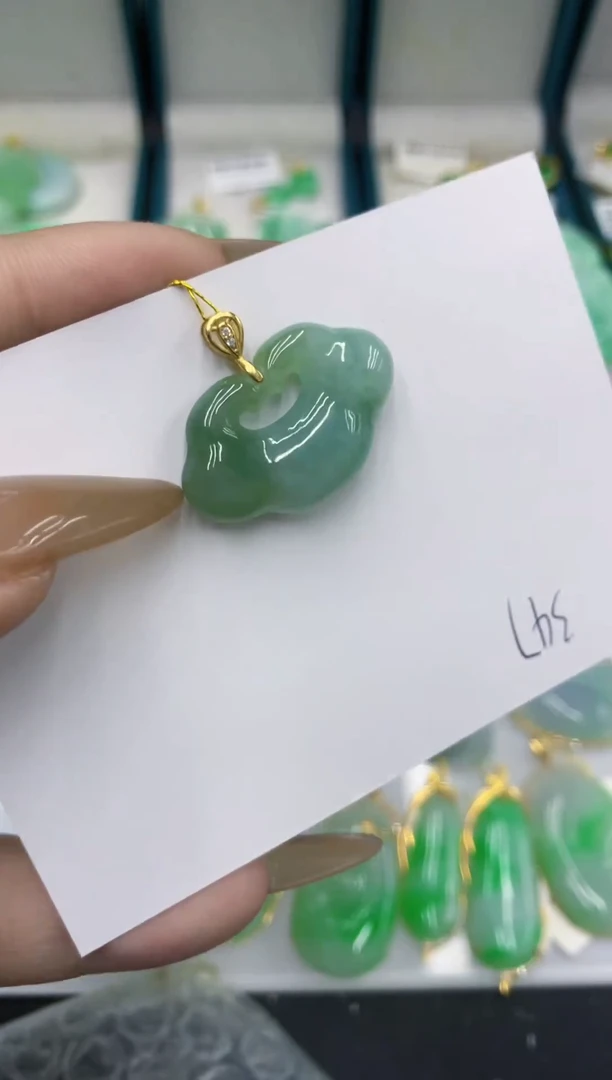 颈饰未镶嵌翡翠111111