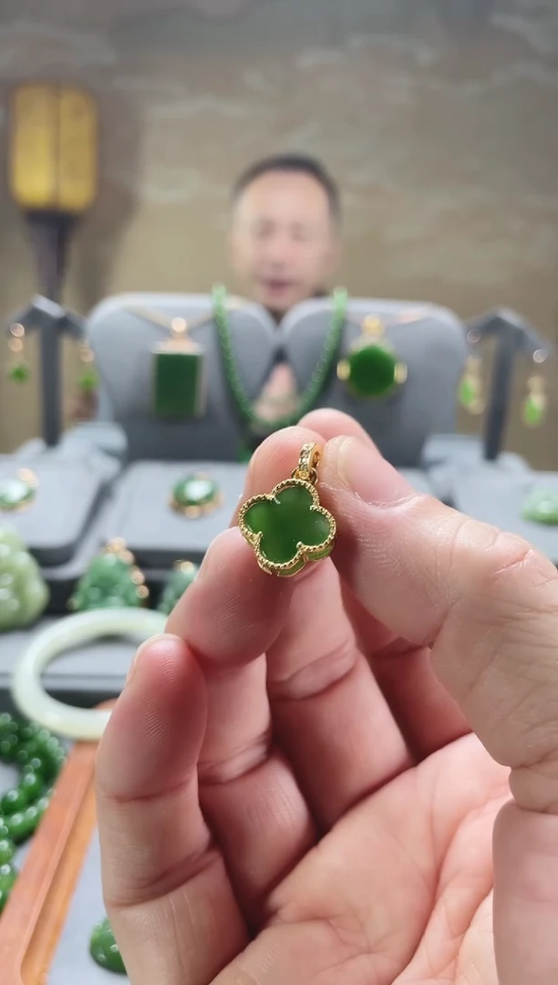 【闪购商品】和田玉吊坠(不含链)银S925镀金镶嵌13mm