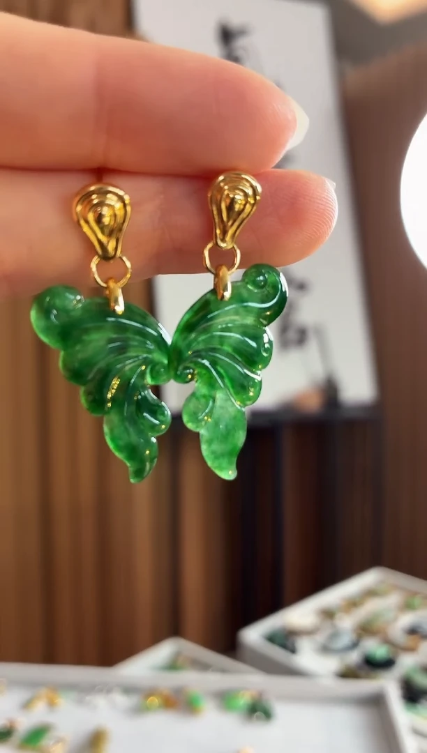 18K金镶嵌翡翠耳饰耳饰