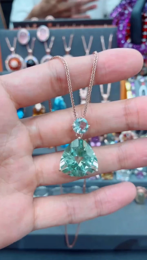 银S925镶嵌吊坠(赠链)绿水晶绿水晶吊坠（B货）
