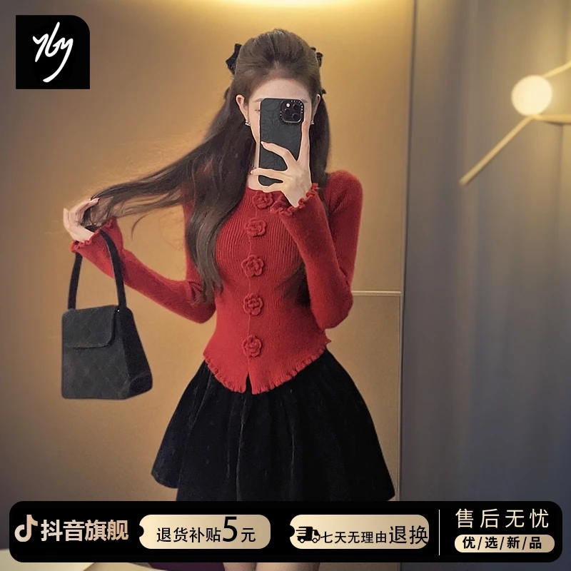 设计感红色短款针织毛衣女秋冬季2025新款小个子立体花朵开衫上衣