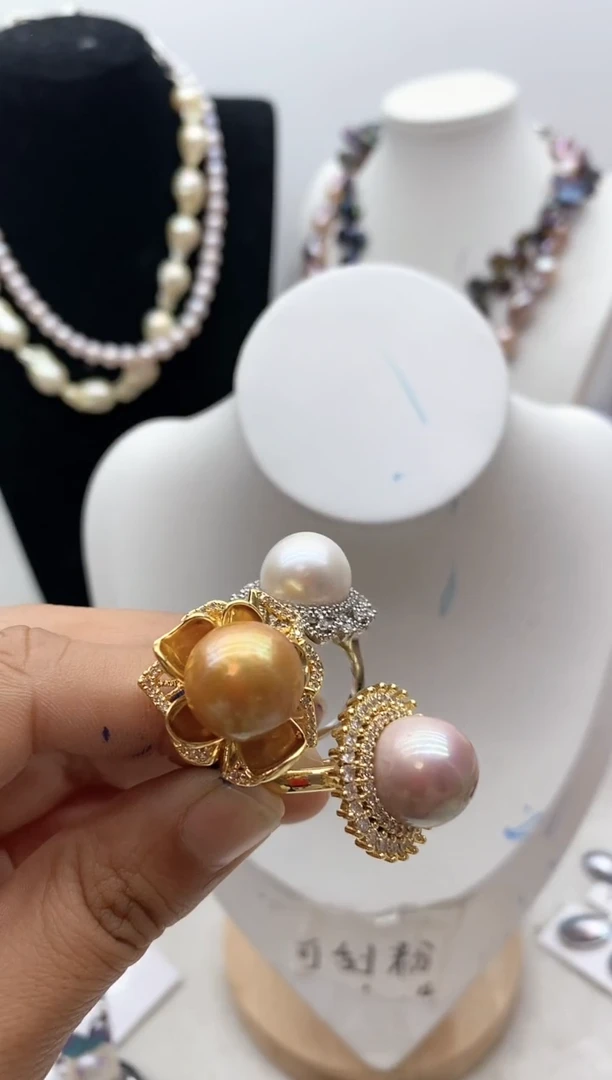 【闪购商品】淡水珍珠颈饰钛钢77