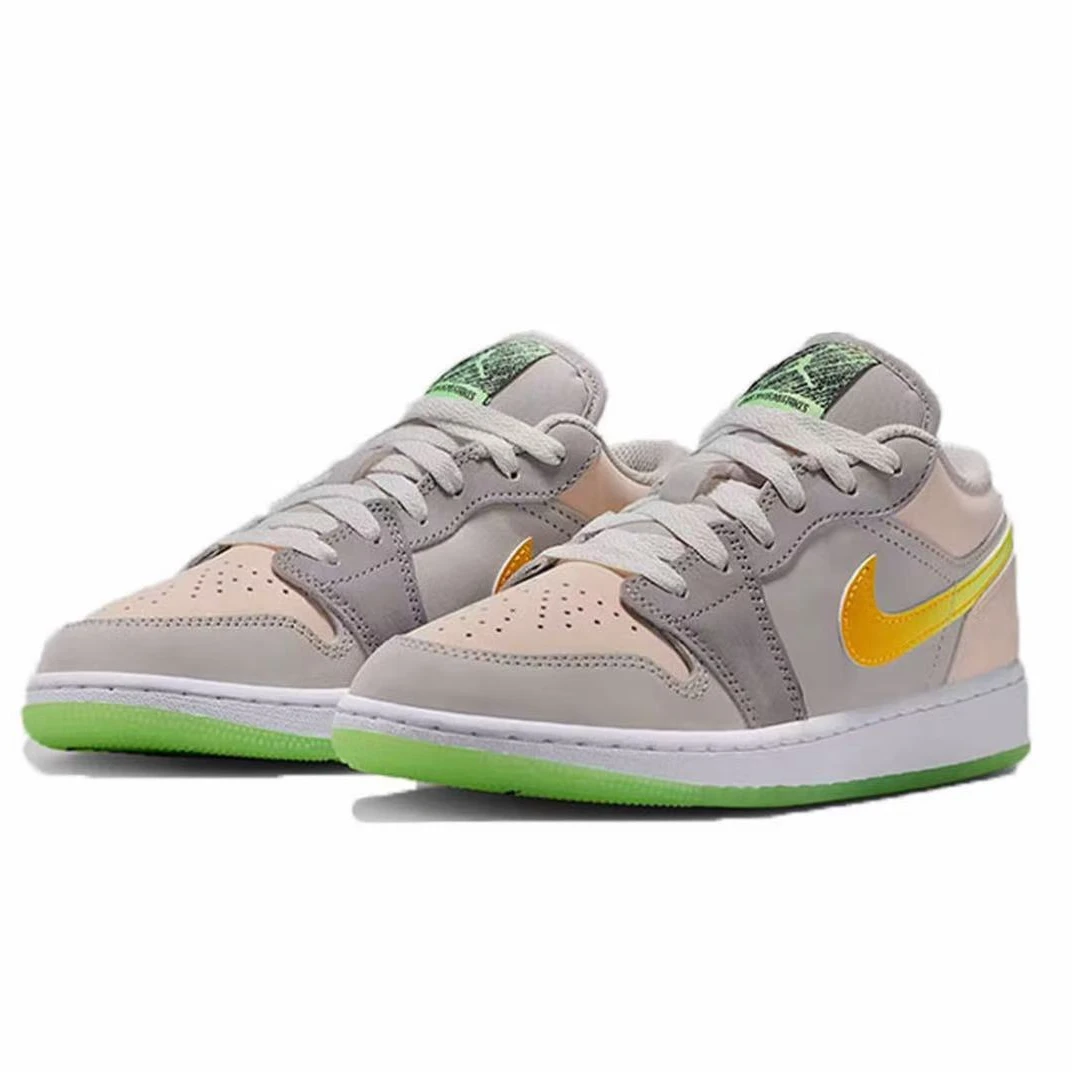 NIKE/耐克正品女鞋大童 AJ1低帮休闲荧光白绿百搭板鞋-HQ2030-001