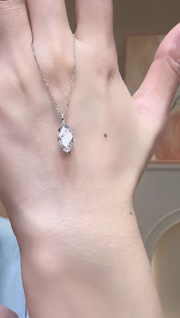 18K金镶嵌颈饰实验室培育钻石2卡马眼项链k白