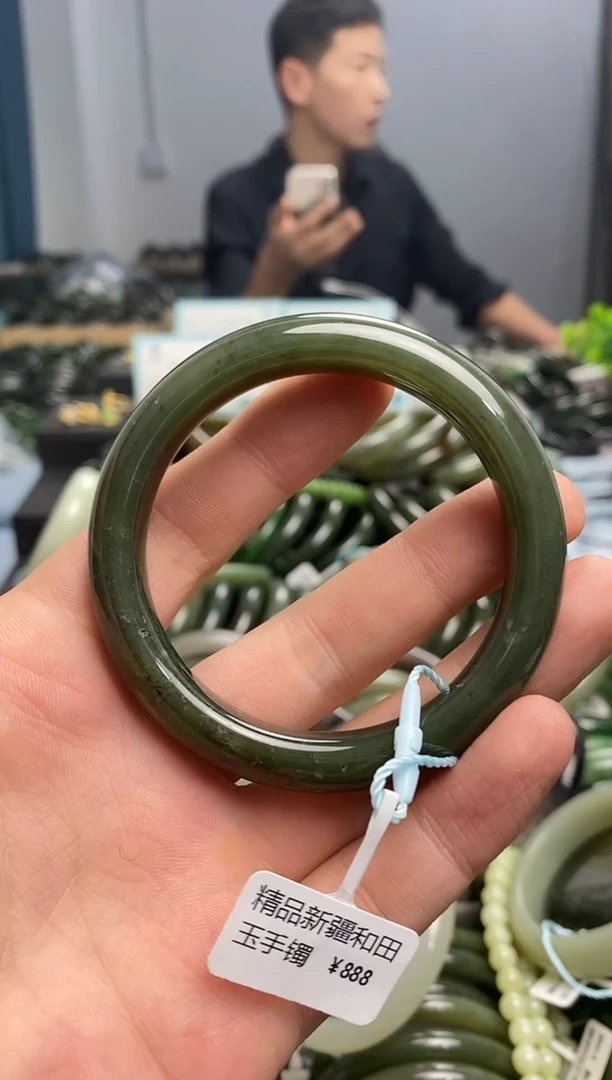 未镶嵌手镯和田玉54.8