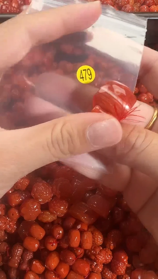 颈饰未镶嵌南红玛瑙1