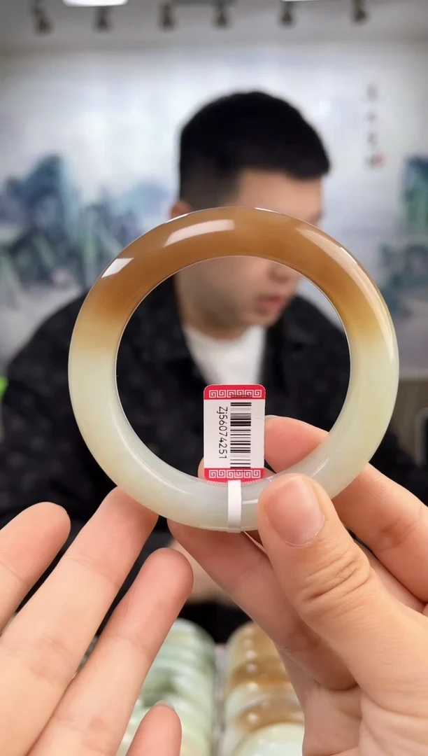 【闪购商品】和田玉手镯未镶嵌54圈口4251