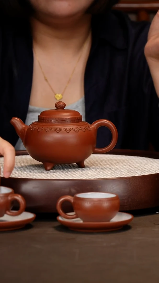 茶壶紫砂【赵丽娟】红清水 云肩如意 460cc