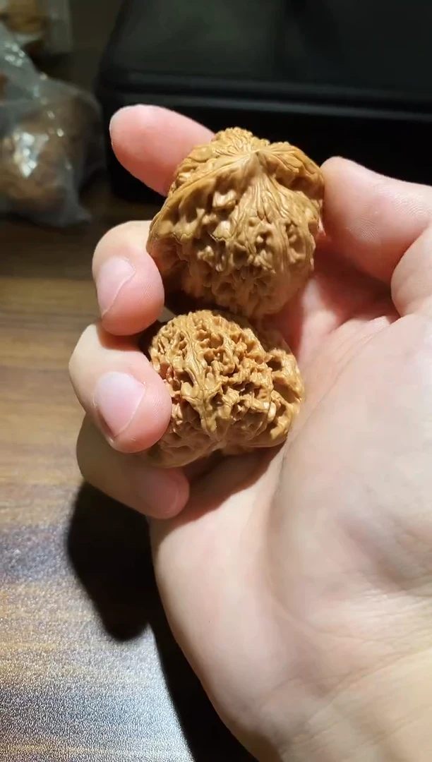 文玩核桃把件全品南疆石42