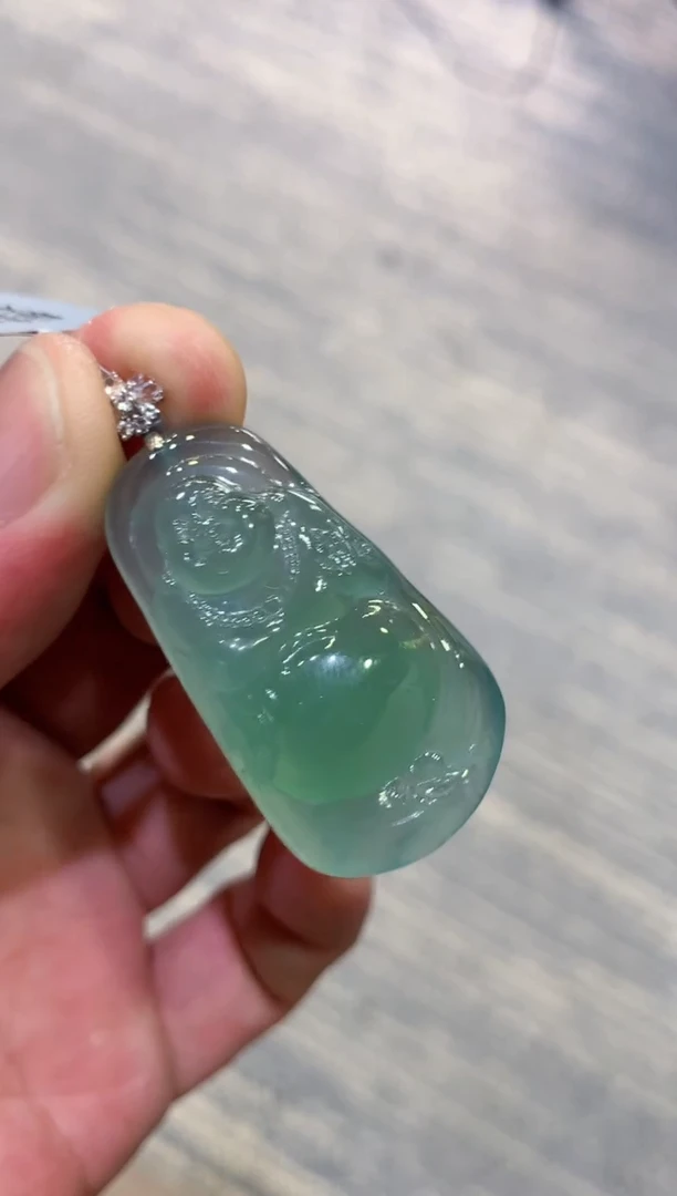 颈饰未镶嵌翡翠澜澜（订金）