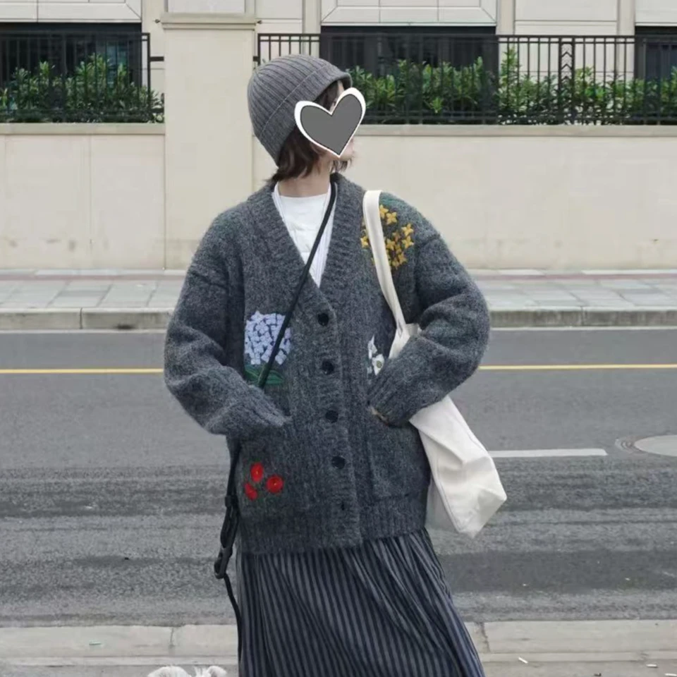 韩系秋冬新款慵懒风松弛感重工刺绣复古大码花朵针织开衫毛衣外套