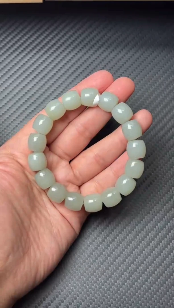 未镶嵌手串和田玉且末近矿微色差卡11*12S