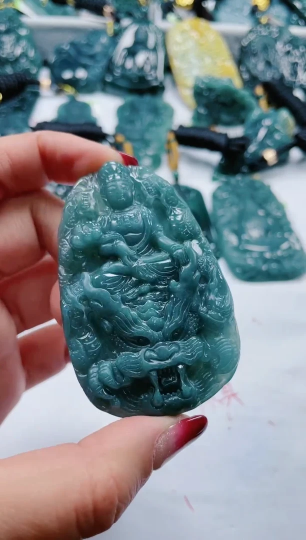 【闪购商品】翡翠颈饰未镶嵌