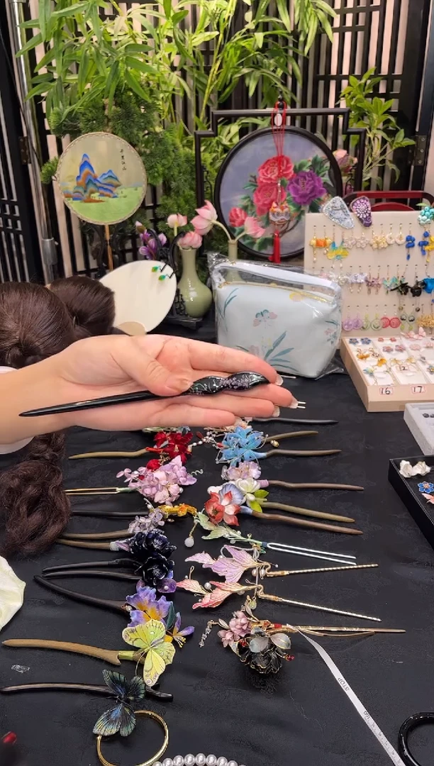 织绣．****洋非遗苏绣手工饰品非遗苏绣手工饰品