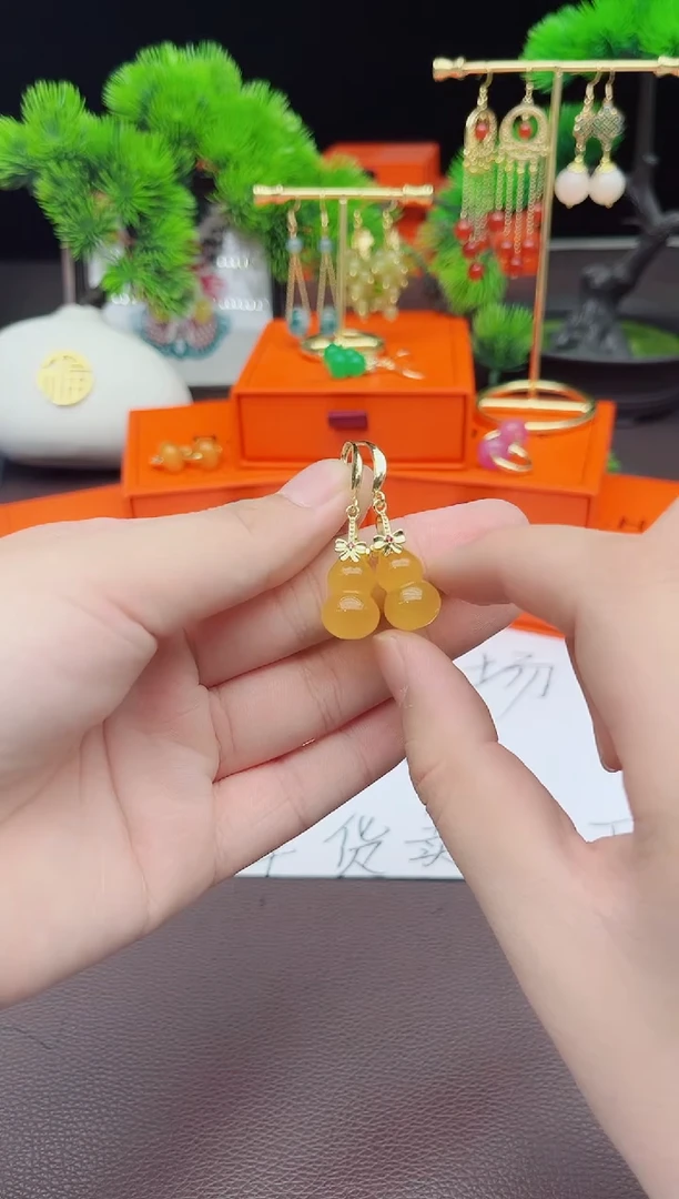 【闪购商品】玛瑙/玉髓耳钉未镶嵌333000