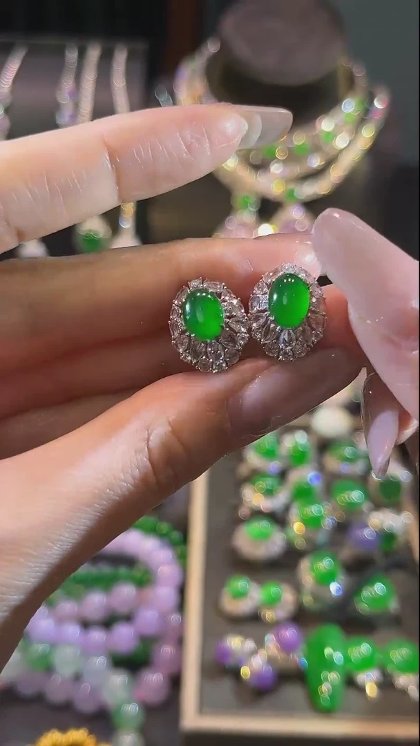 【闪购商品】翡翠耳钉18K金镶嵌耳钉