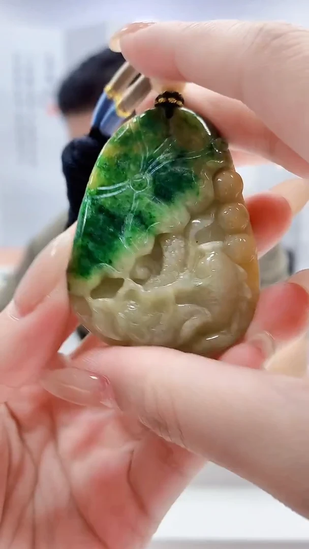 未镶嵌定制翡翠4917lr-毛货挂件122