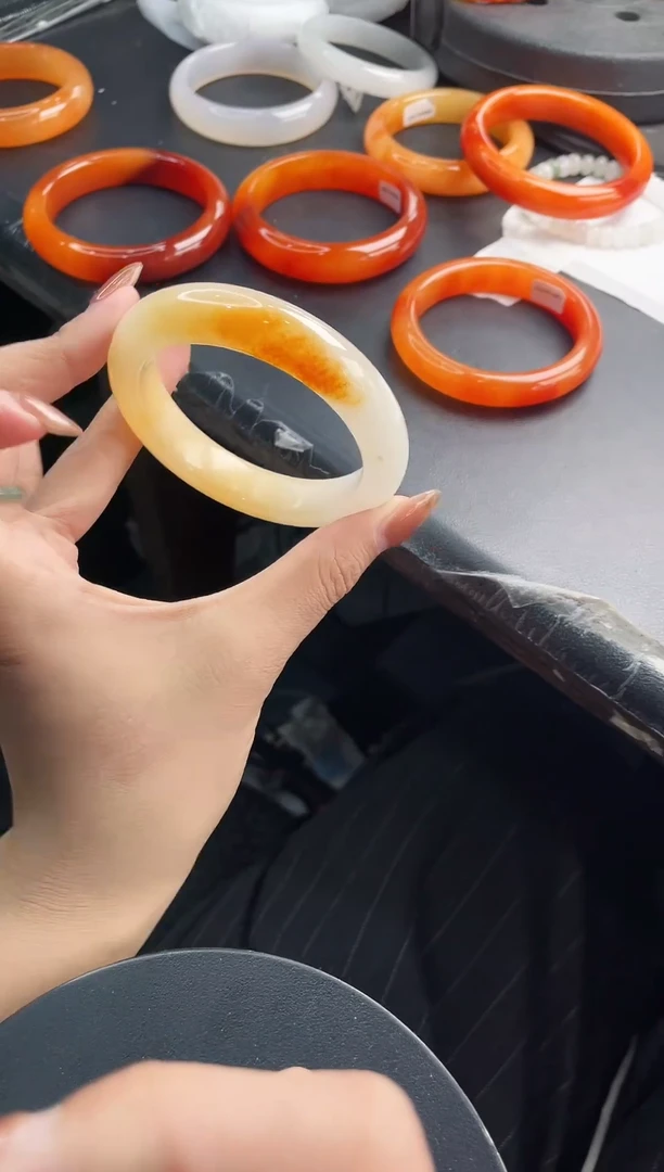 未镶嵌手镯石英质玉j195-HHB56+