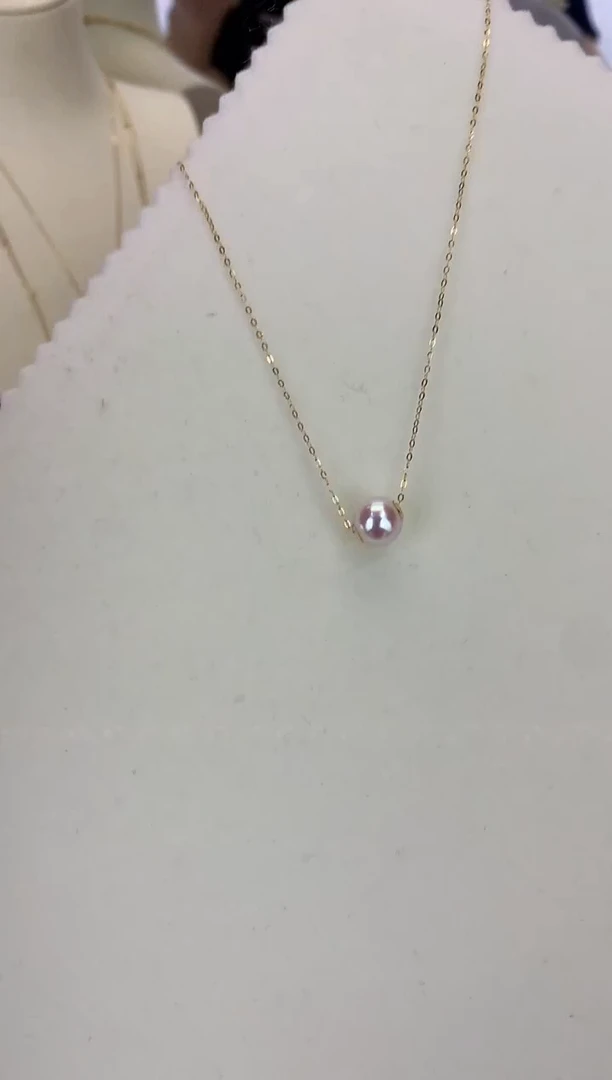18K金镶嵌DA海水珍珠 GD007 8-8.5 天女路路通吊坠