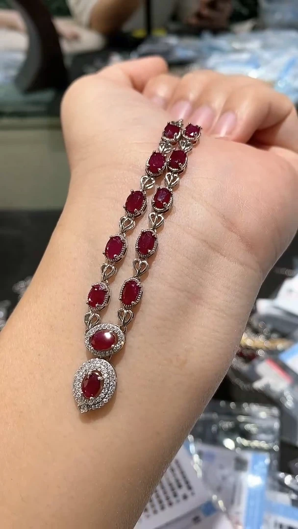 【闪购商品】红宝石颈饰银S925镶嵌项链