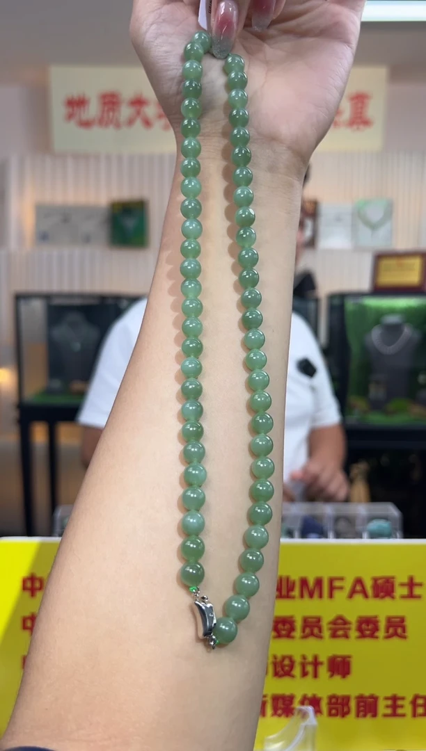 和田玉银S925镶嵌颈饰碧玉冰底猫眼项链约8mm