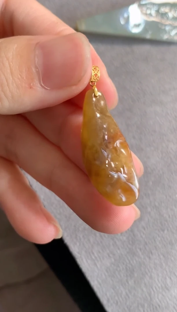 吊坠(不含链)18K金镶嵌翡翠吊坠