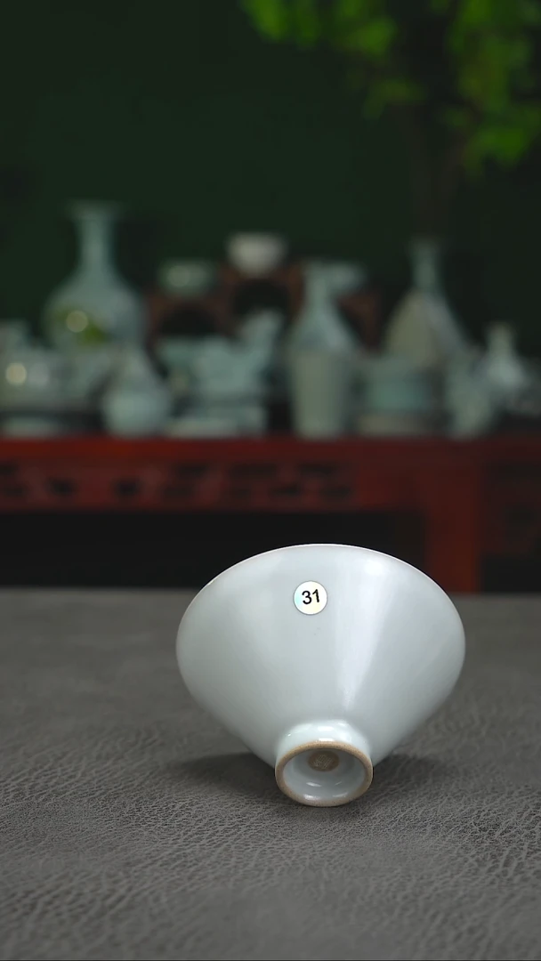 31号月白斗笠无纹微瑕~帆