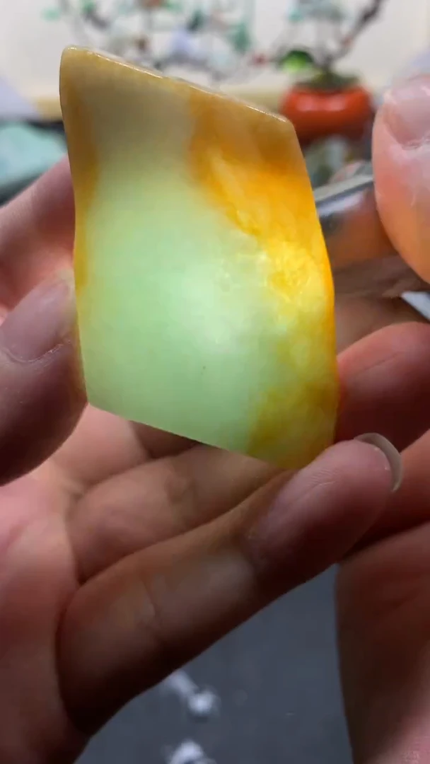 【闪购商品】翡翠颈饰未镶嵌天然翡翠A货