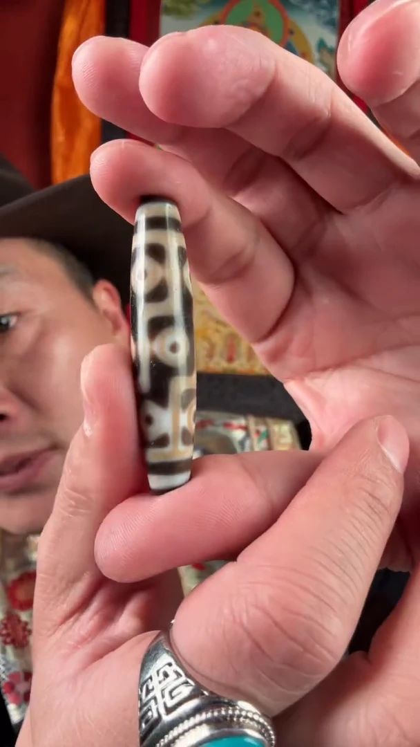 无非金属黑白九眼