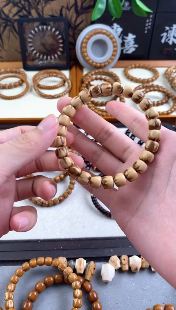 紫金鼠手串你****了9花皮精工老型