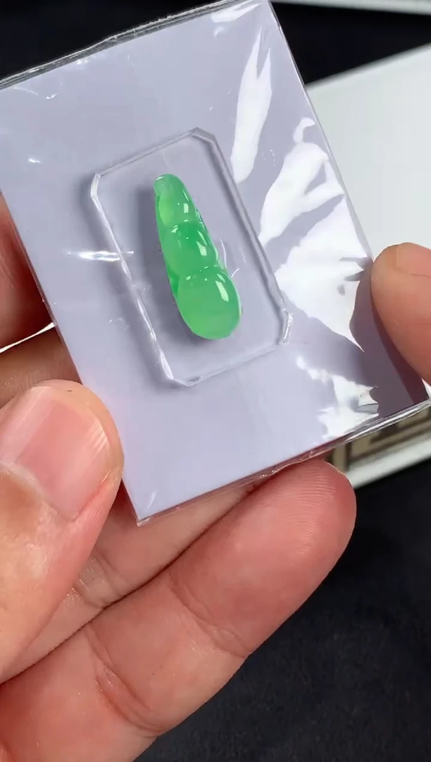 未镶嵌定制翡翠翡翠