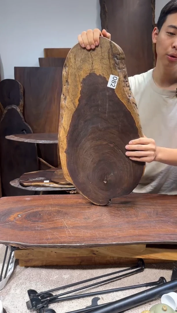 风车木（黑檀木）尺寸63*33*2.2编号082