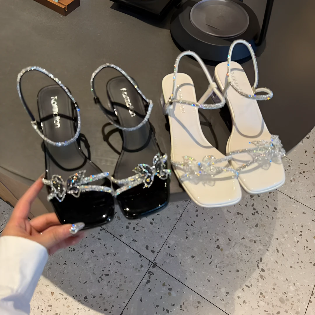 蝴蝶结水钻粗跟银色罗马凉鞋露趾低跟舒适后绊带2025夏季新款女鞋