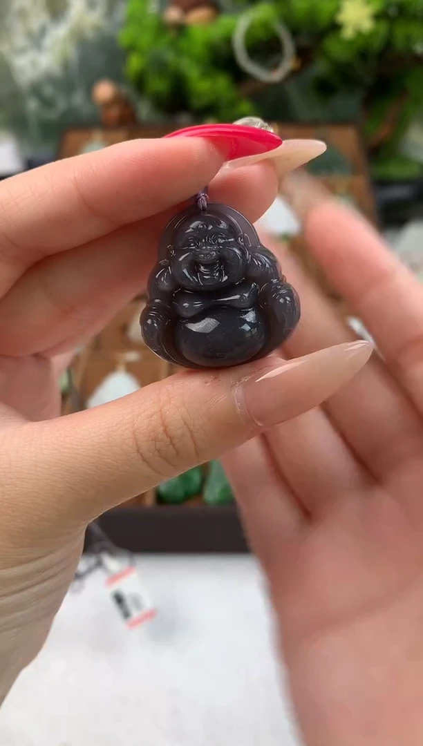 颈饰未镶嵌和田玉吊坠