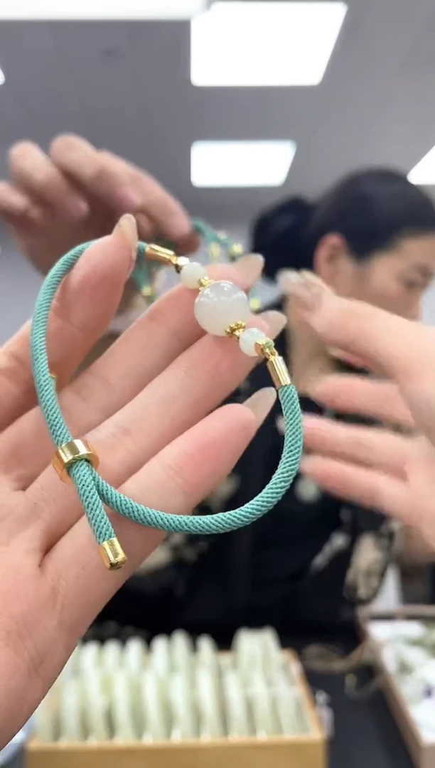 【闪购商品】和田玉手绳未镶嵌多样性拍一发一