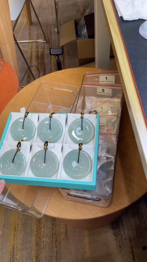 颈饰未镶嵌翡翠天然缅甸翡翠A货多样性发一平安扣20