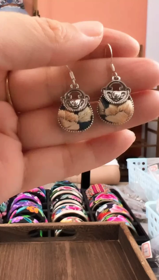 织绣兴***咚艺枝独绣老绣饰品82