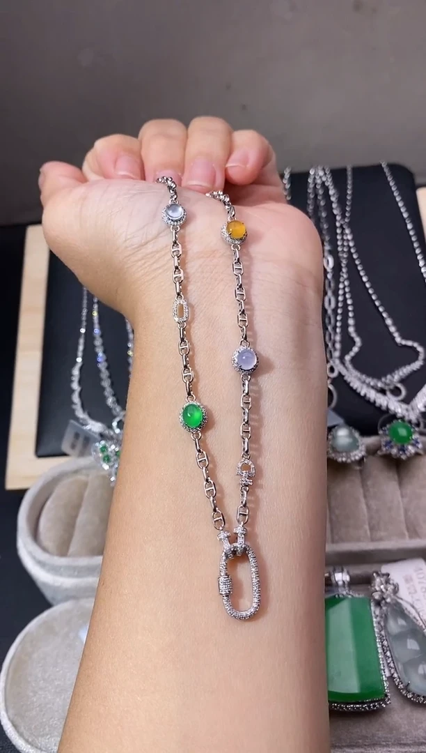 颈饰18K金镶嵌翡翠此***海百搭链