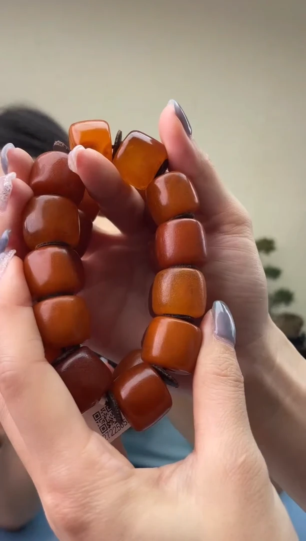 蜜蜡未镶嵌珠宝奇石T065 20微瑕假一罚十多样性发其一