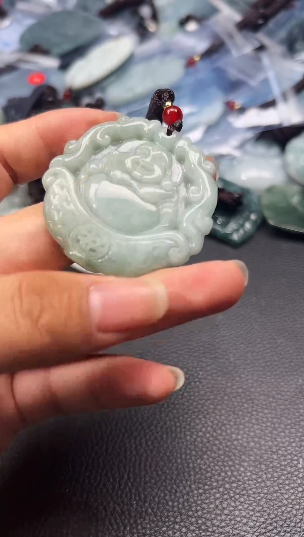 【闪购商品】翡翠颈饰未镶嵌吊坠