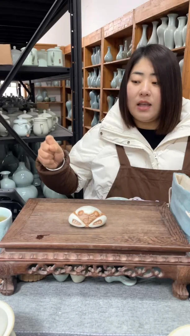 【闪购商品】其他月白 小螃蟹 微瑕