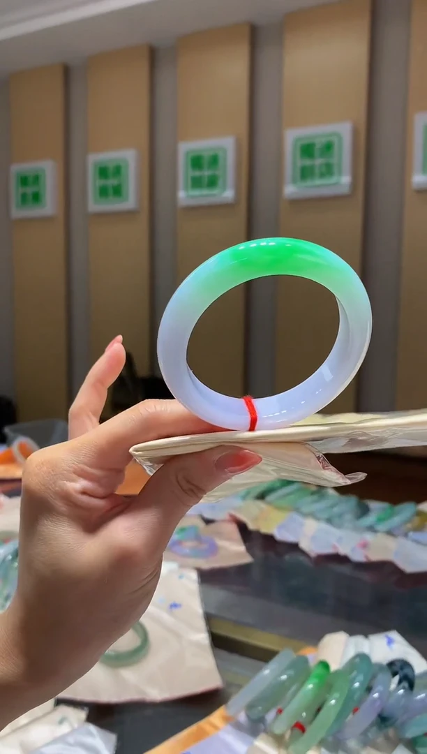 未镶嵌手镯翡翠-Q51 圈口54.6