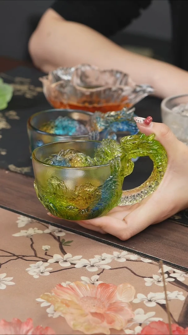 手工艺品琉璃绿色龙杯
