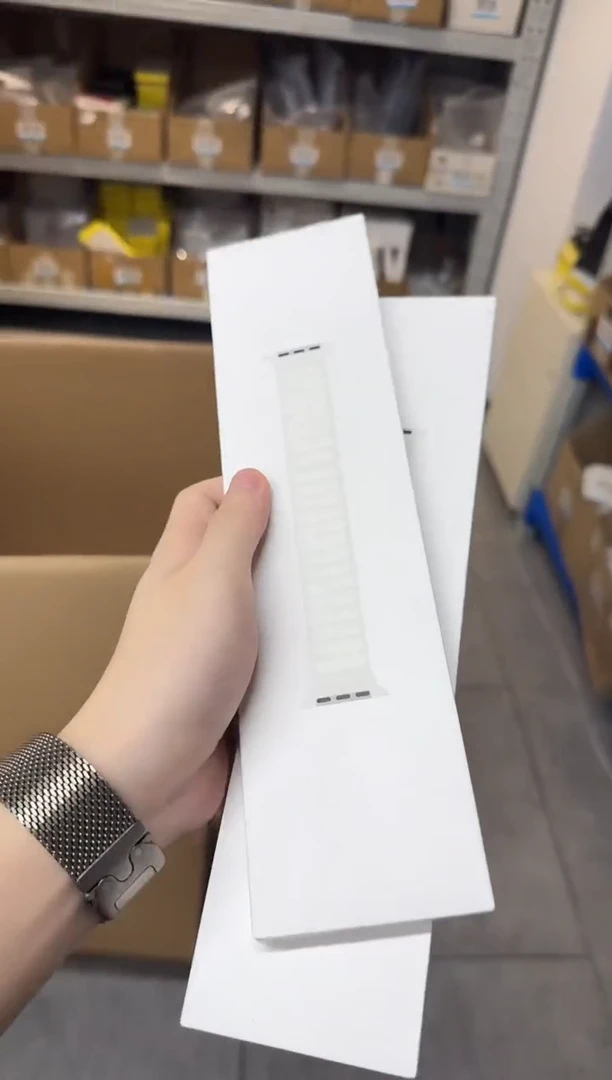 未拆封粉白色 皮革链式 sm 大表盘